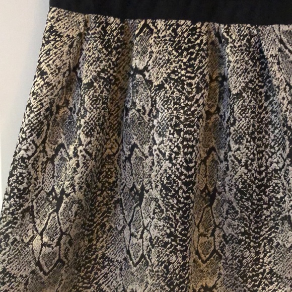 Fit and flare Party dress size small - Picture 2 of 4